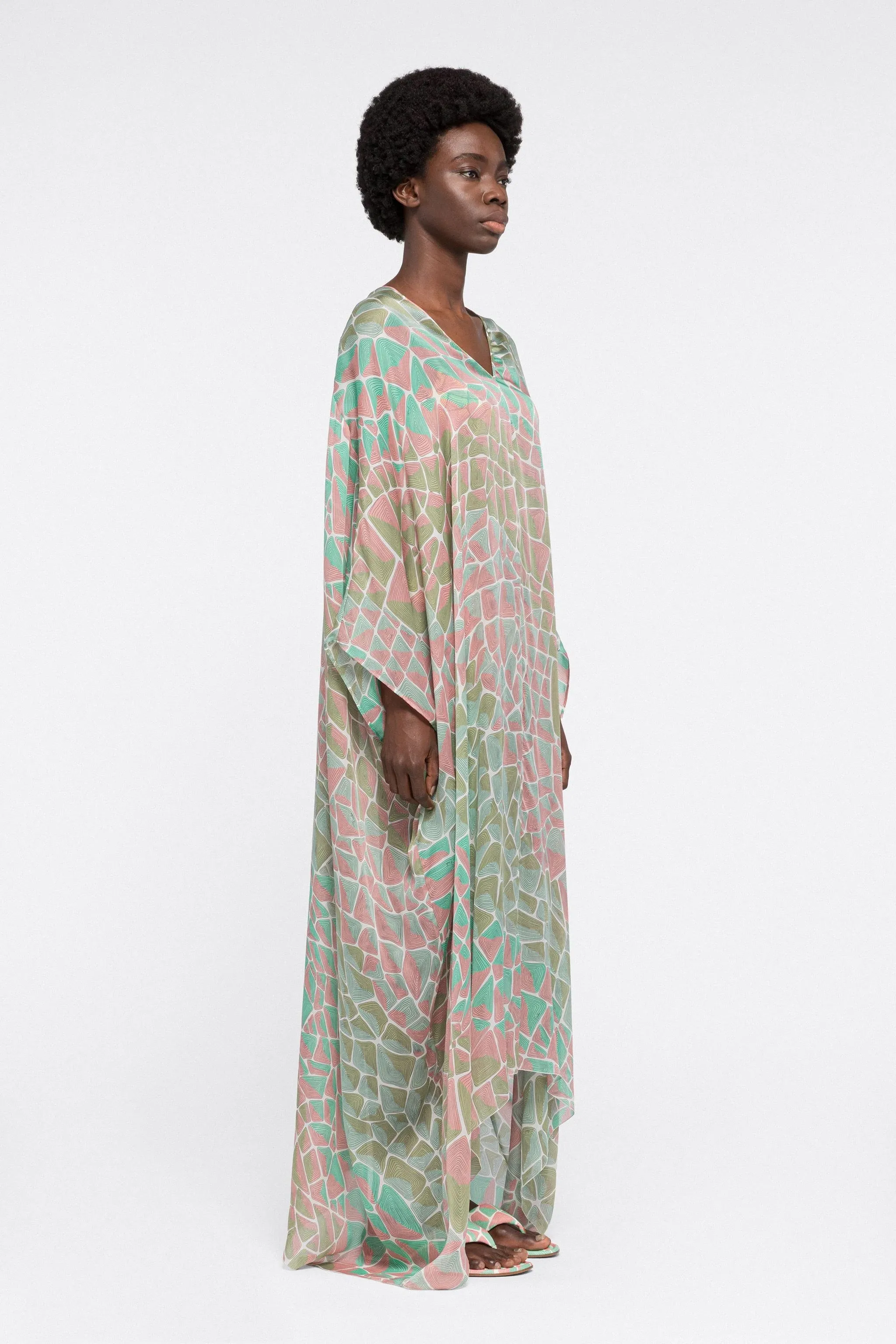 Elegant Georgette Kaftan – Flowy and Lightweight Maxi Dress for Women's