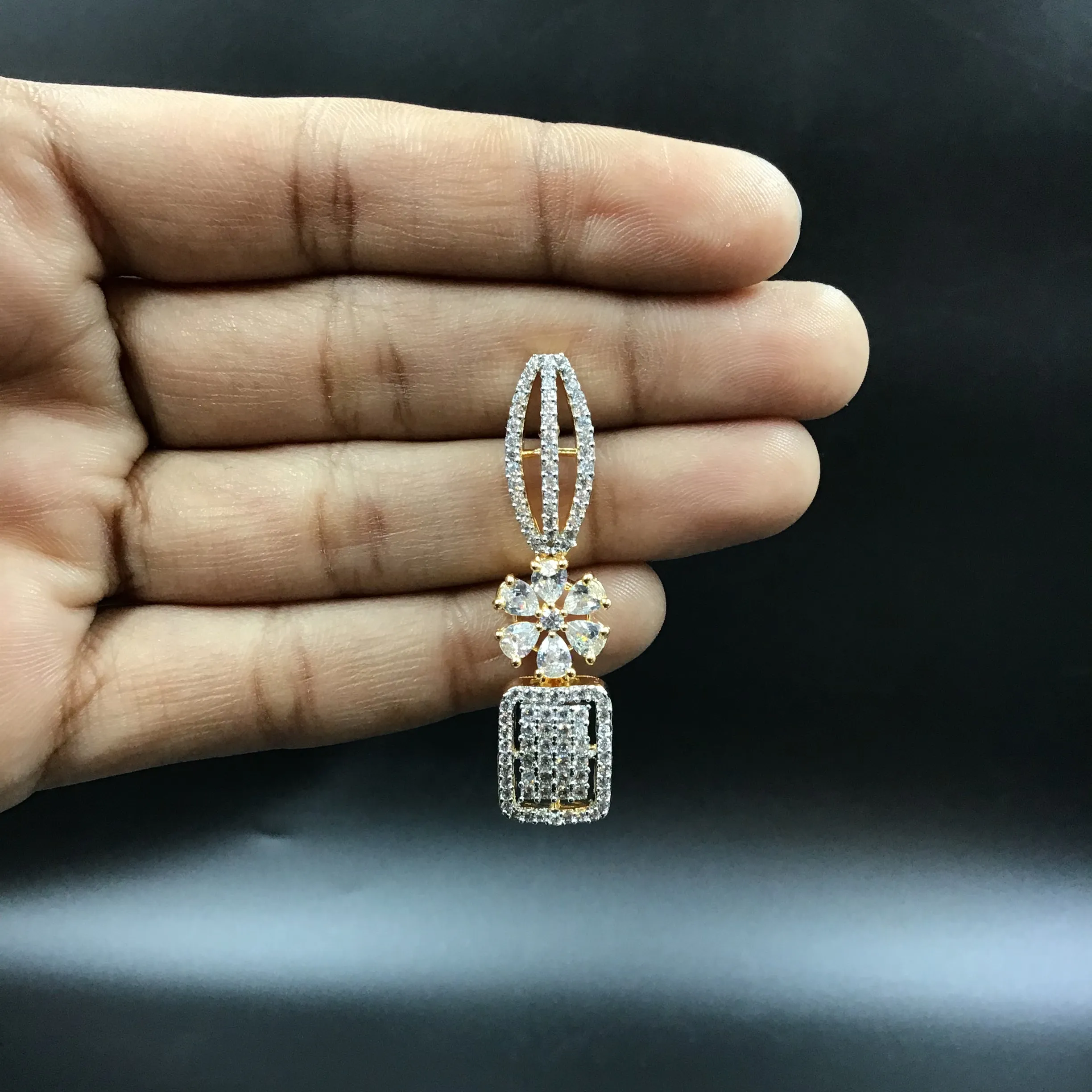 Light Earring Zircon/AD Earring 6243-08