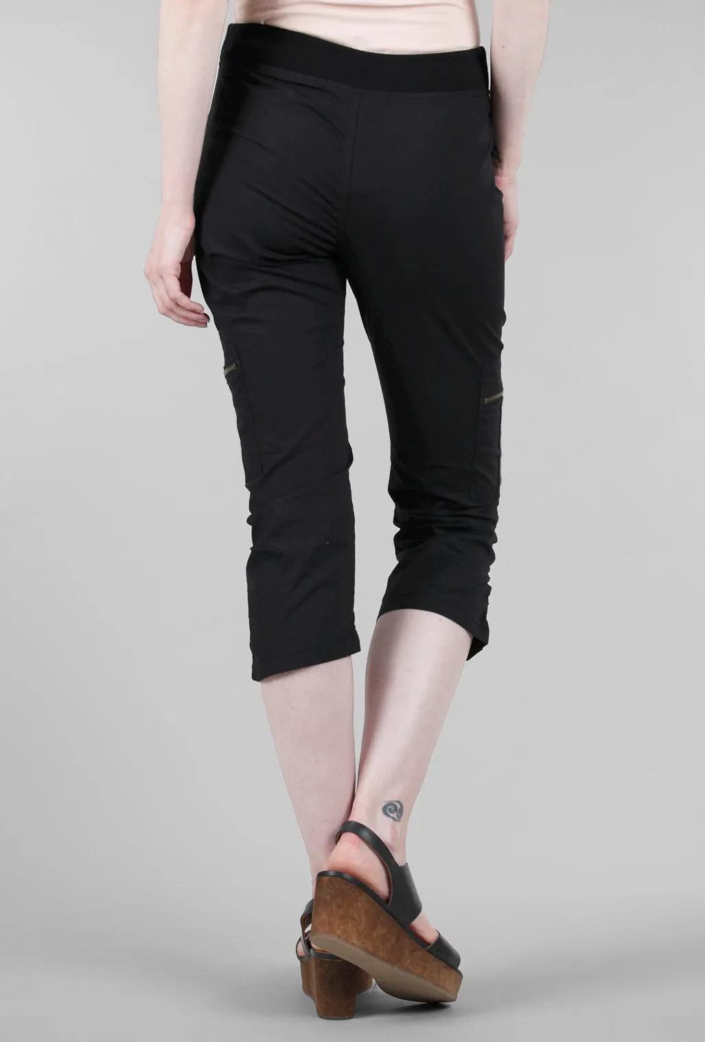 Nadia Pant, Black