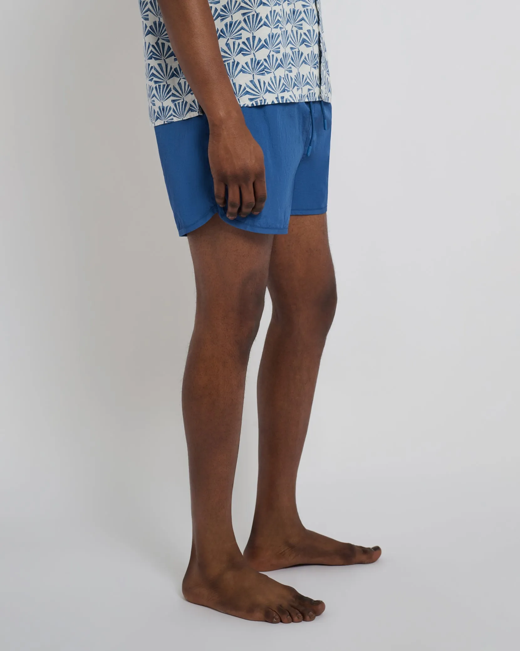 Nylon Crinkle 4" Scallop Swim Trunk