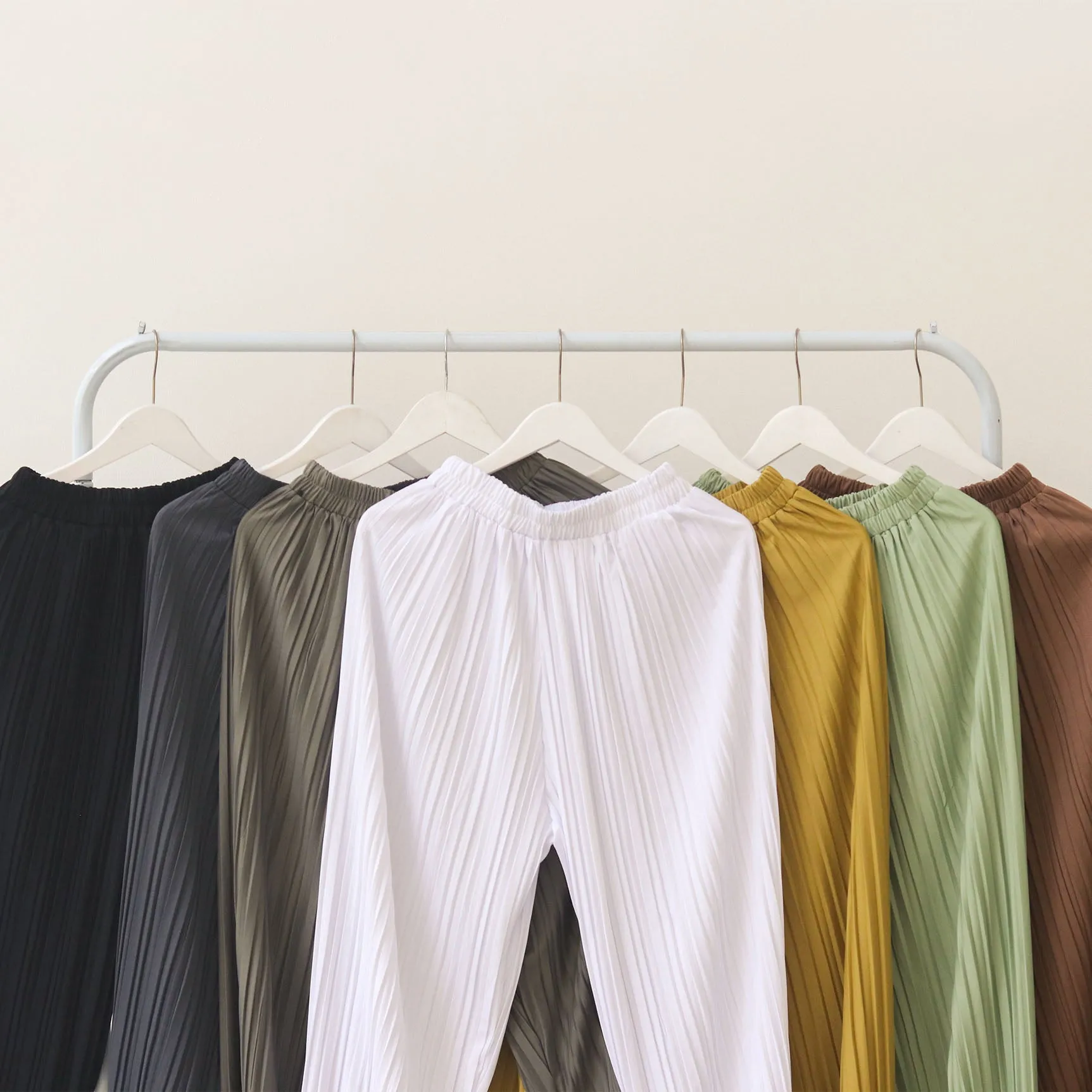 Silvertote Apparel Pakaian Wanita Jana Jogger Plisket Pants