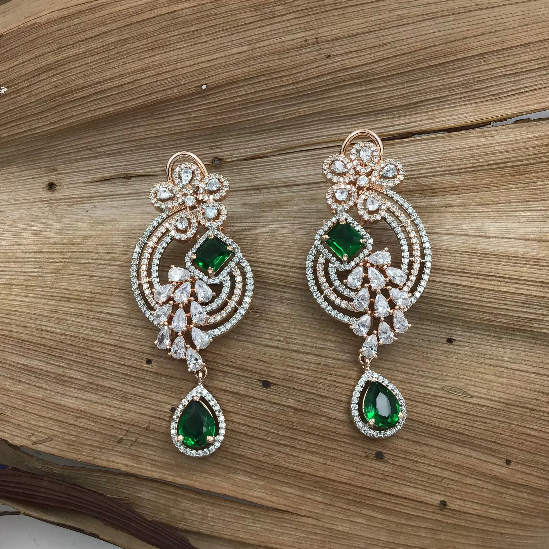 Stylish Zircon/AD Earring 9136-3580