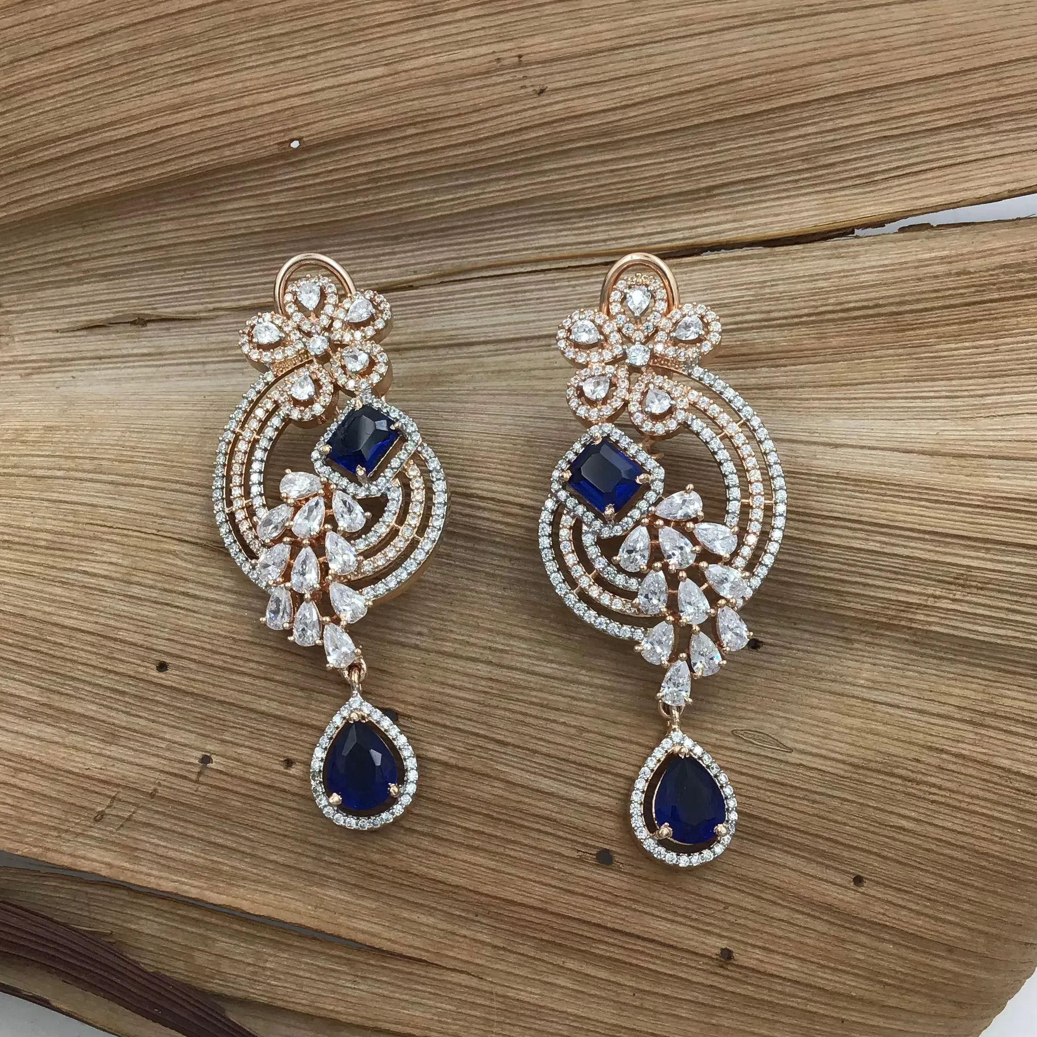 Stylish Zircon/AD Earring 9136-3580